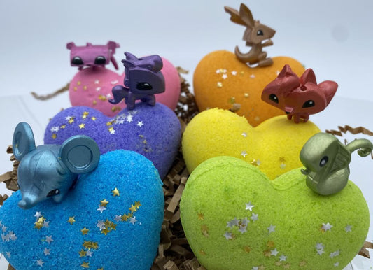 Animal Valentine Hearts Bath Bomb Gift Box (with Toy Inside) - 6 ct - Berwyn Betty's Bath & Body Shop