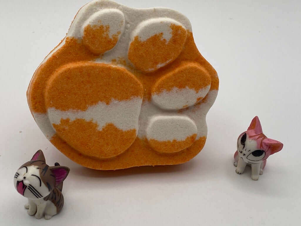 Cat Paw Print Bath Bombs Party Pack (with Toys Inside) - 6 ct - Berwyn Betty's Bath & Body Shop