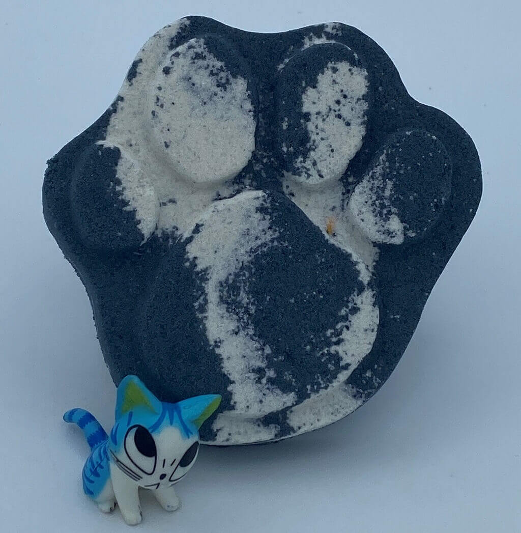 Cat Paw Print Bath Bombs Party Pack (with Toys Inside) - 6 ct - Berwyn Betty's Bath & Body Shop