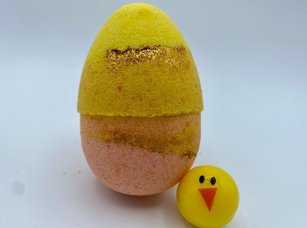 Chick Ball Easter Egg Bath Bomb - Berwyn Betty's Bath & Body Shop