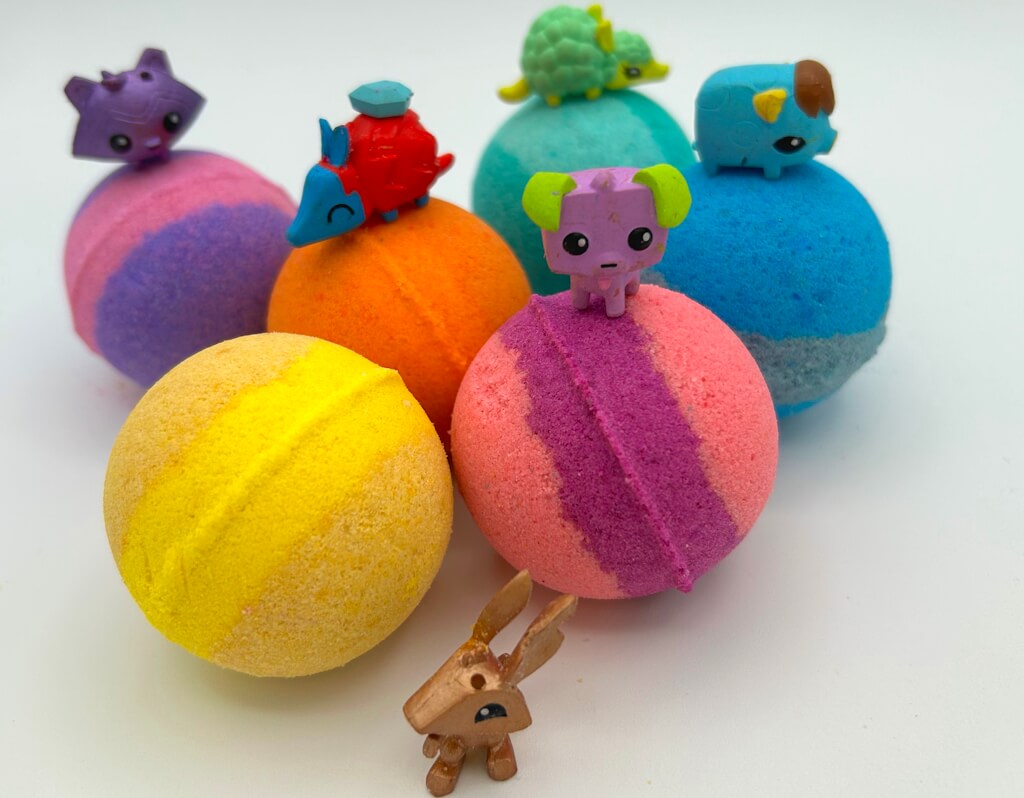 Economy Kids Bath Bombs with Toys Inside