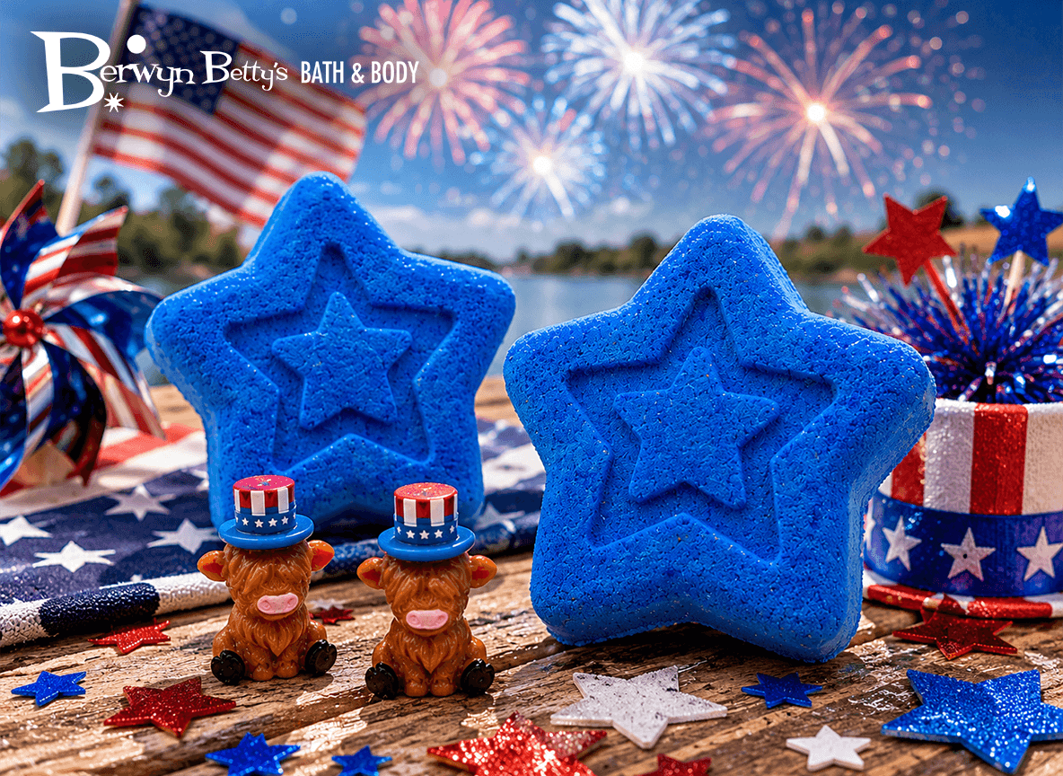 BASICS Patriotic Star Bath Bomb with Patriotic Highland Cow Figure Inside
