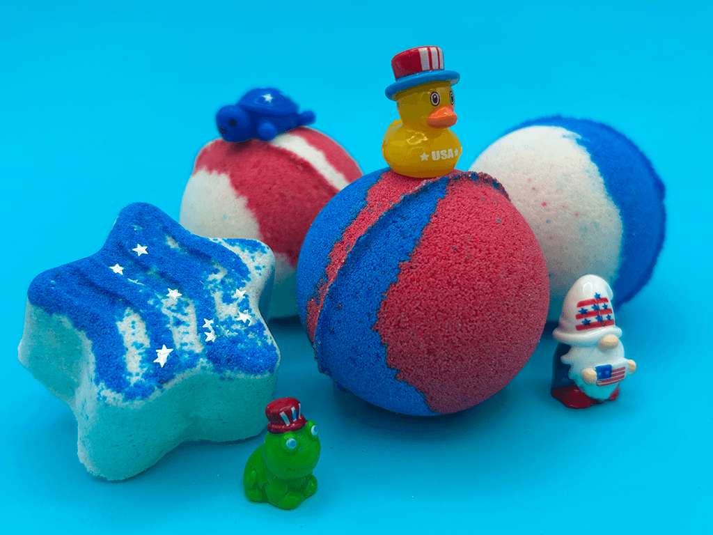 BASICS Patriotic Kids Bath Bomb Gift Bag with Patriotic Toys Inside - 6 ct