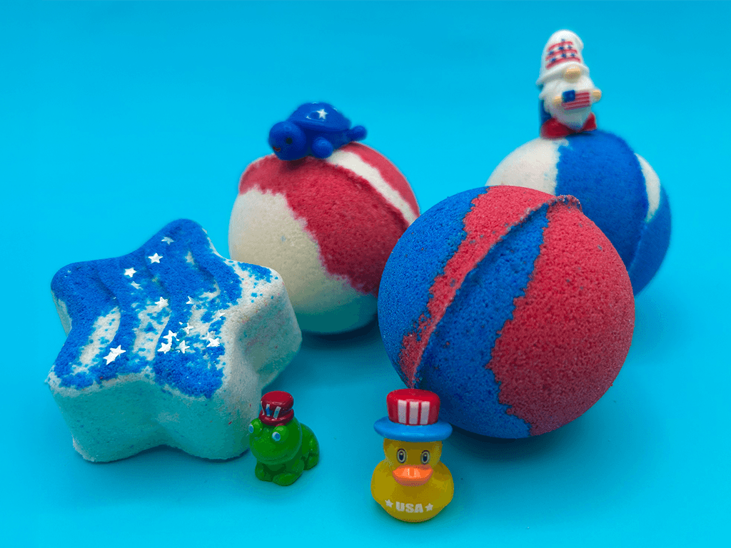 BASICS Patriotic Kids Bath Bomb Gift Bag with Patriotic Toys Inside - 6 ct