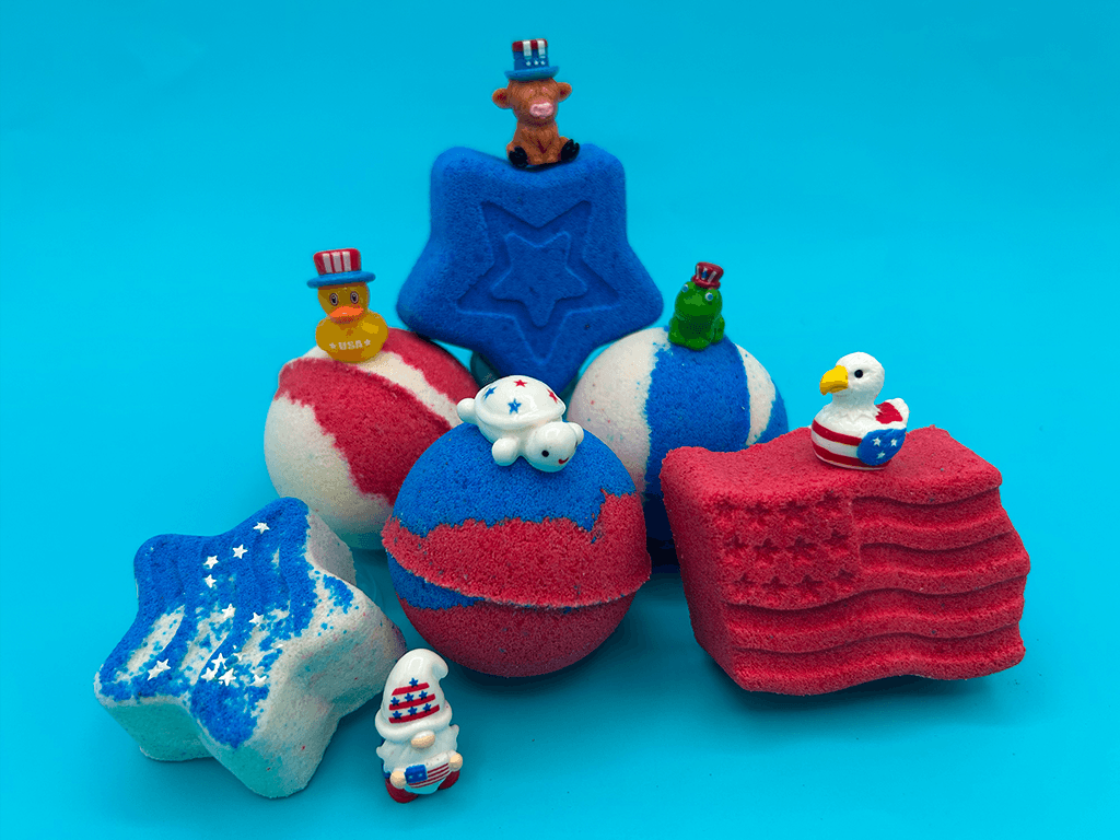 BASICS Patriotic Kids Bath Bomb Gift Bag with Patriotic Toys Inside - 6 ct