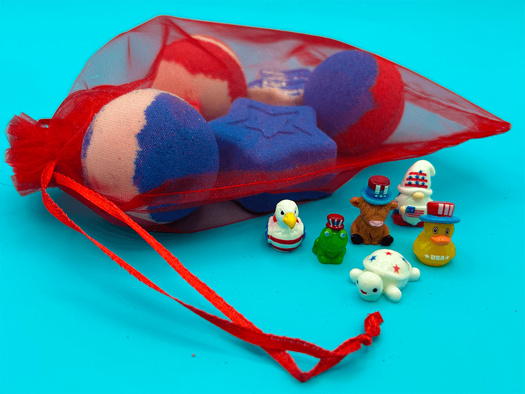 BASICS Patriotic Kids Bath Bomb Gift Bag with Patriotic Toys Inside - 6 ct