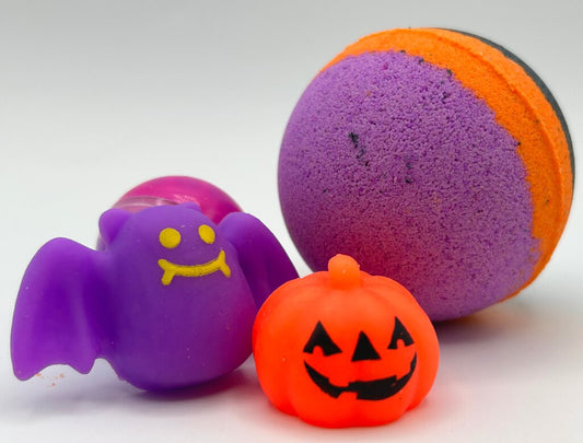 🎃 Halloween Striped Kids Bath Bomb with Stretchy Mochi Toy Inside