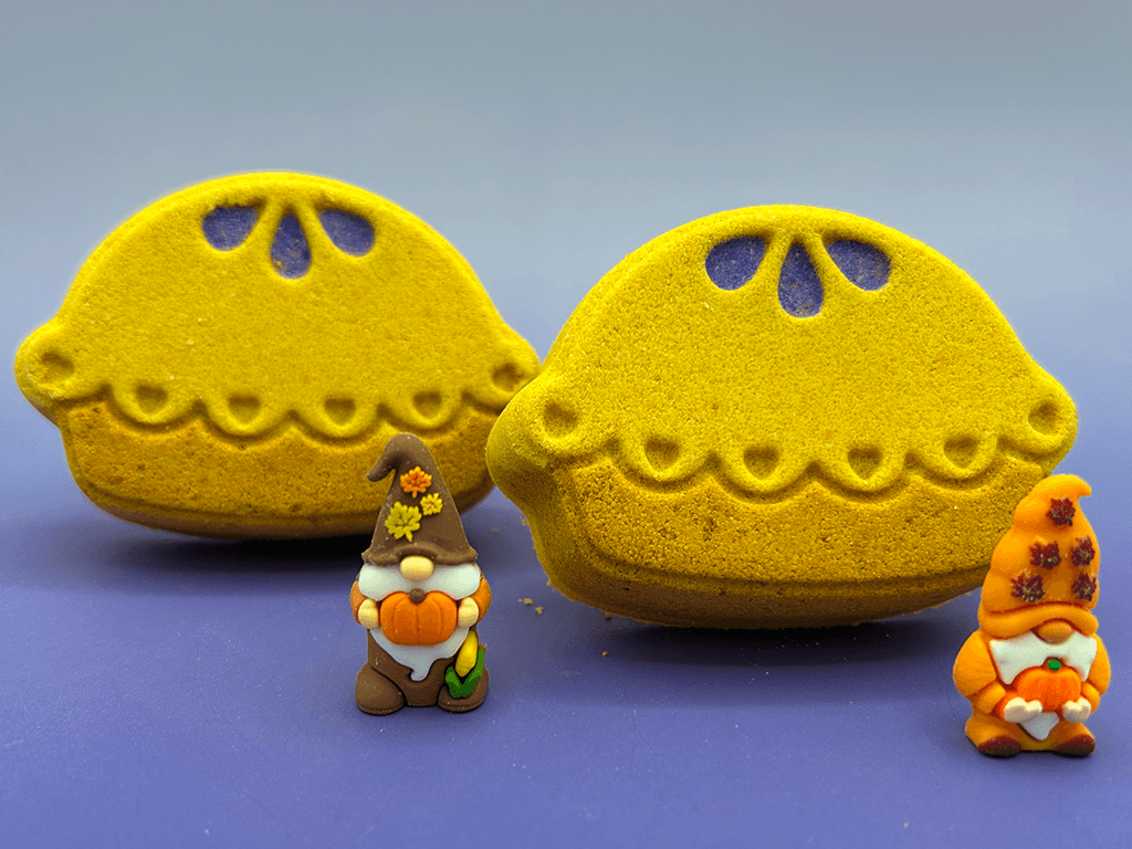 Fruit Pie Bath Bomb for Kids with Fall Gnome Toy Inside