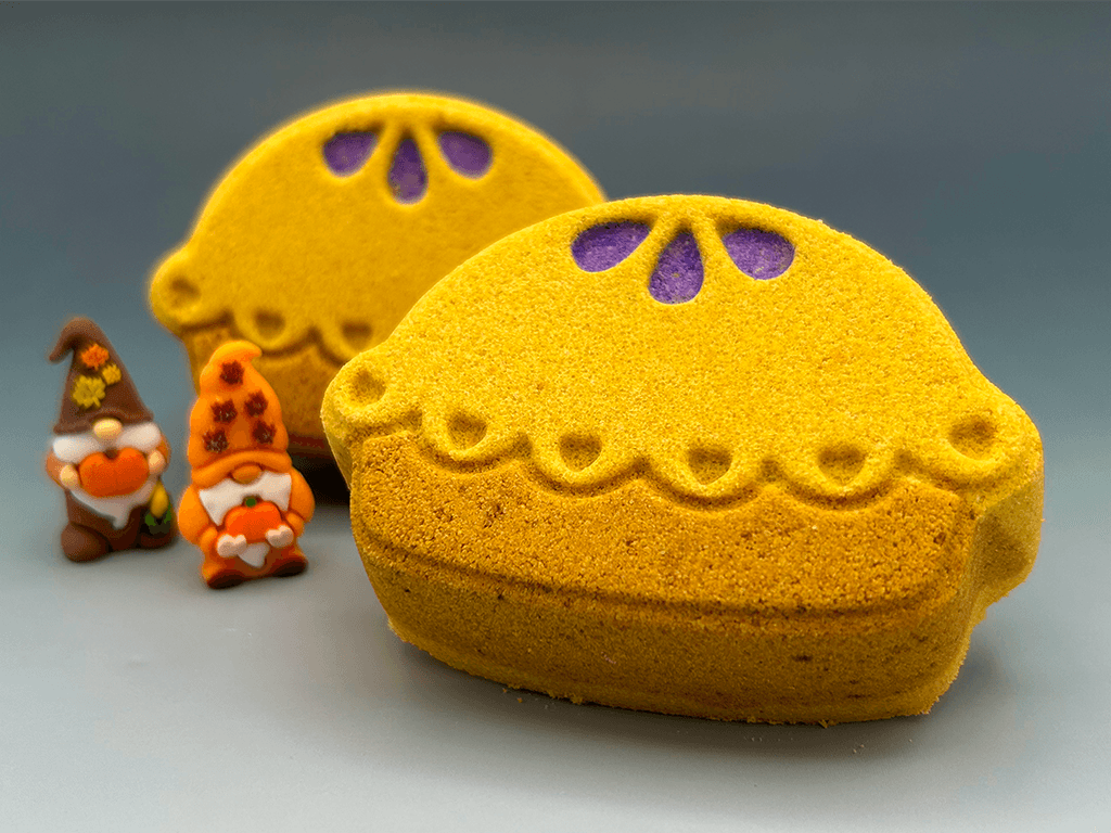 Fruit Pie Bath Bomb for Kids with Fall Gnome Toy Inside