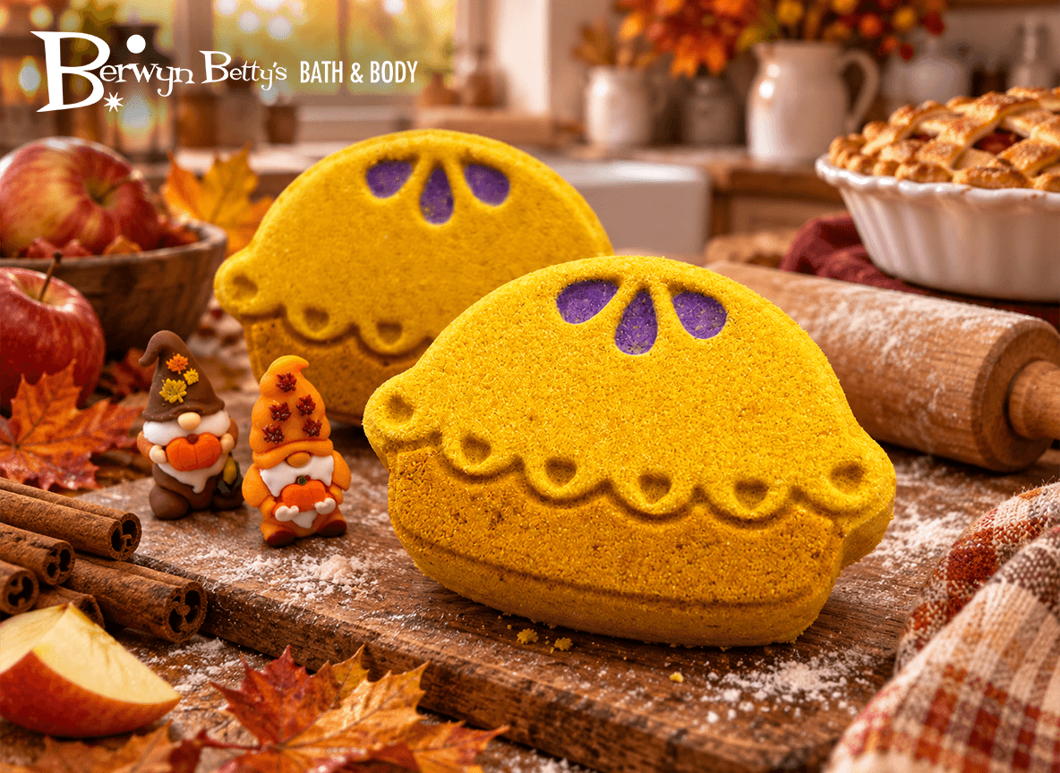 Fruit Pie Bath Bomb for Kids with Fall Gnome Toy Inside