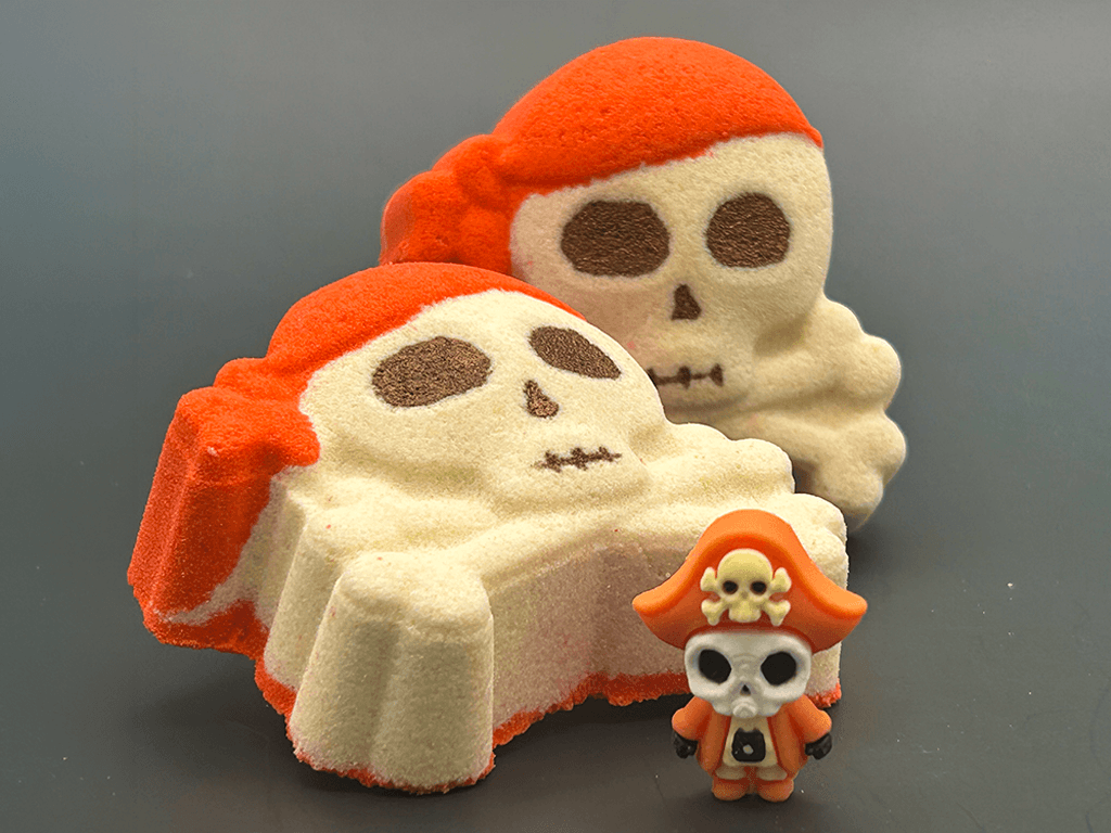 Halloween Jolly Roger Bath Bomb for Kids with Surprise Skeleton Pirate Toy Inside