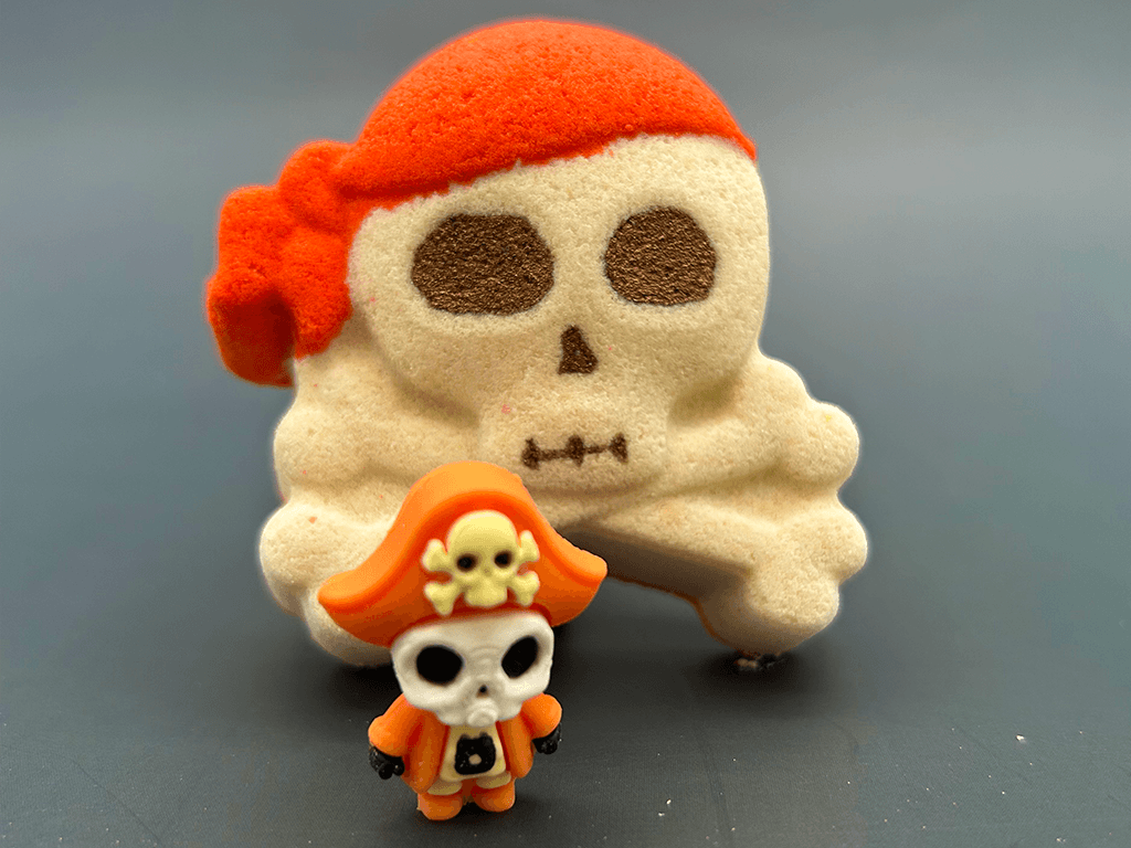 Halloween Jolly Roger Bath Bomb for Kids with Surprise Skeleton Pirate Toy Inside