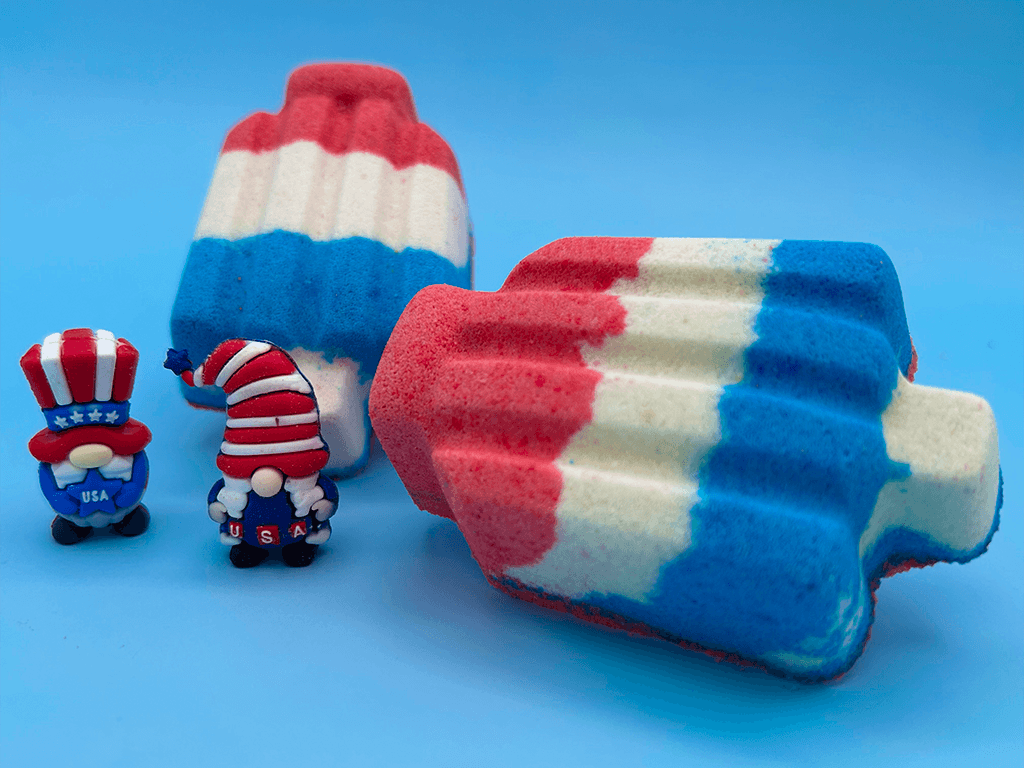 America Pop Kids Bath Bomb with Patriotic Gnome Figure Inside