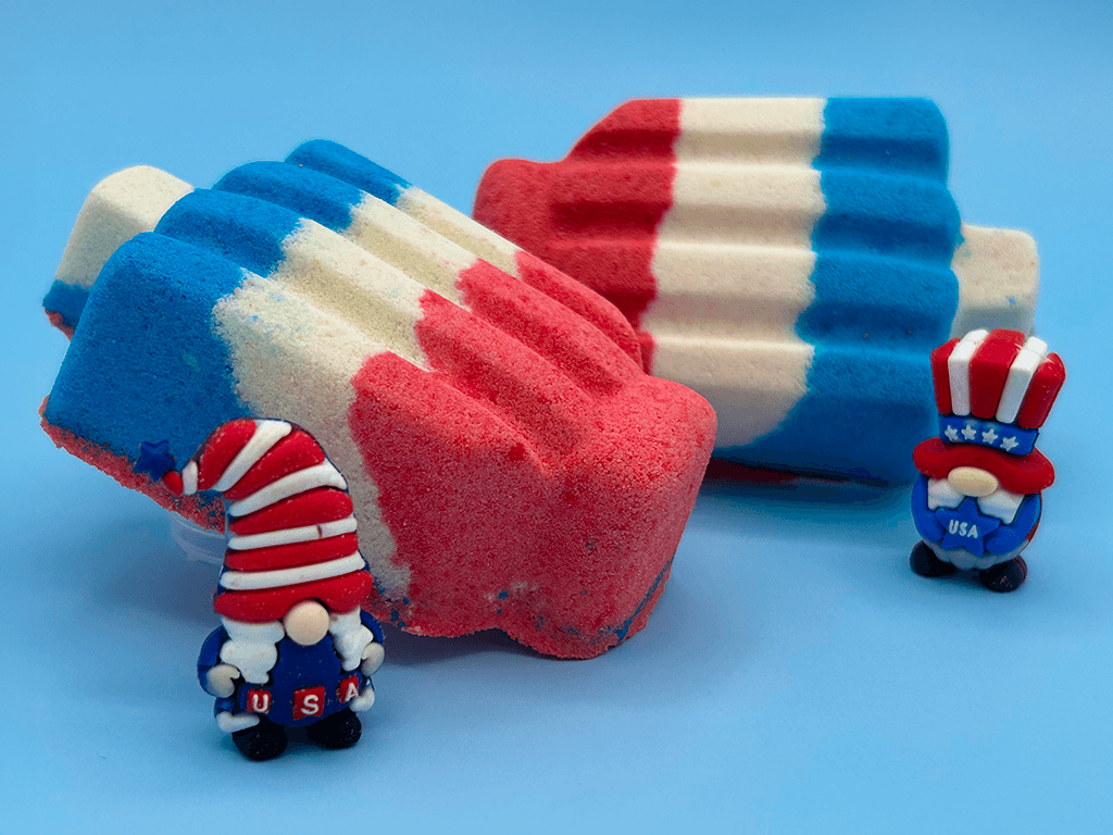 America Pop Kids Bath Bomb with Patriotic Gnome Figure Inside