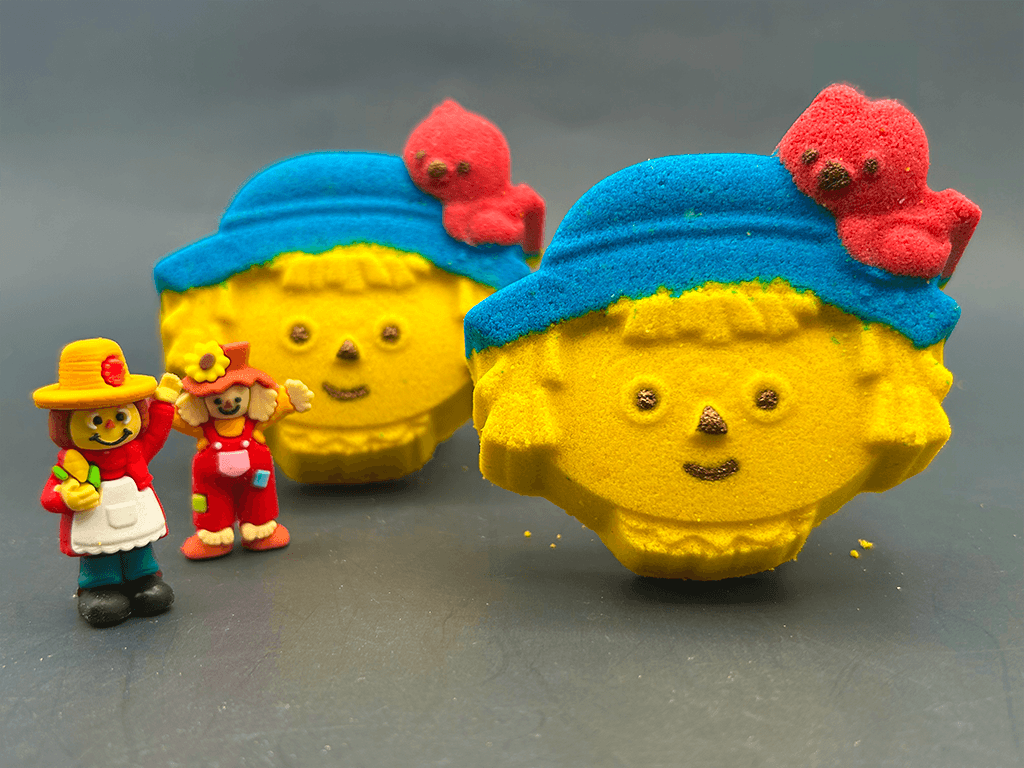 Scarecrow Kids Bath Bomb with Scarecrow Toy Inside