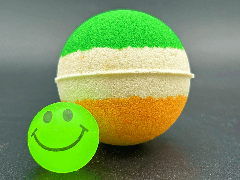 St Patrick's Kids Bath Bomb Collection Box with Holiday Themed Bombs - 6 ct