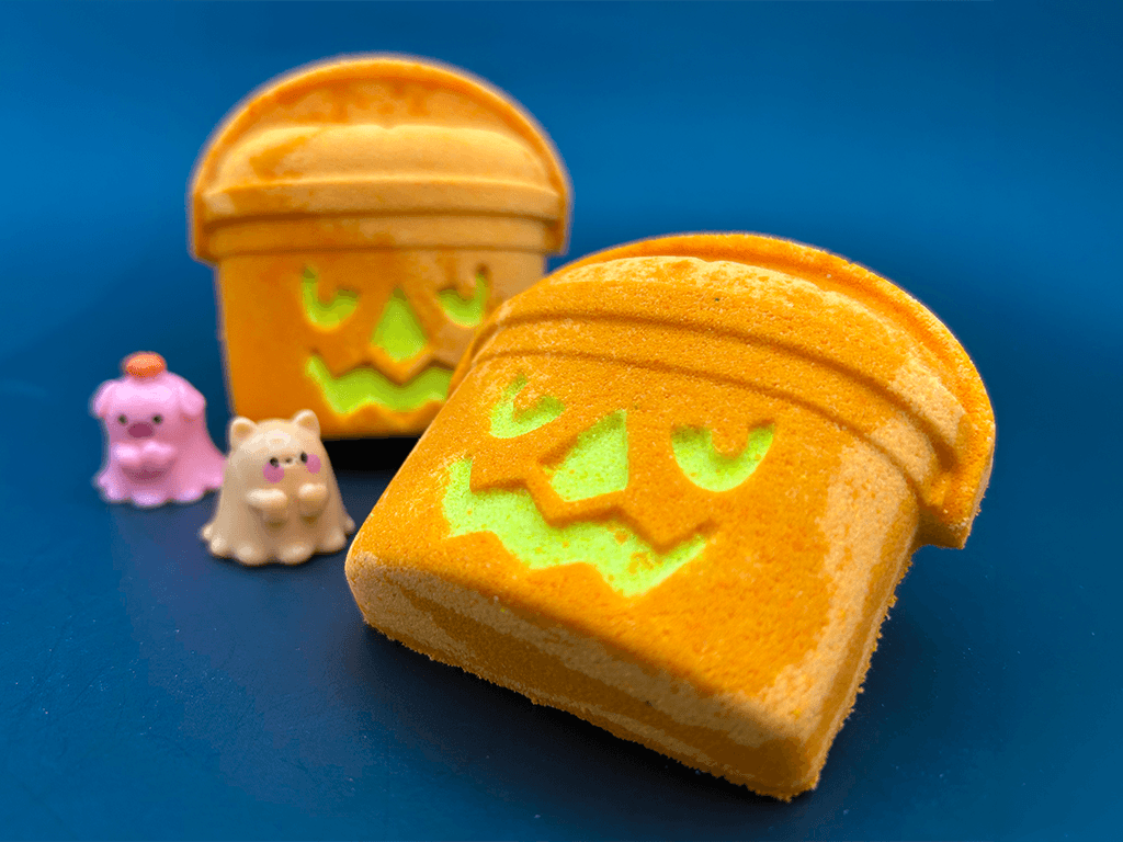 Halloween Trick-or-Treat Bucket Bath Bomb for Kids with Cute Animal Ghost Toy Inside
