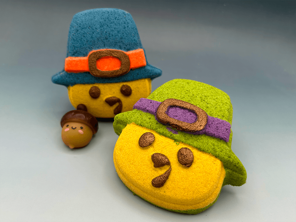 Tom Turkey Pilgrim Bath Bomb for Kids with Turkey Toy Inside