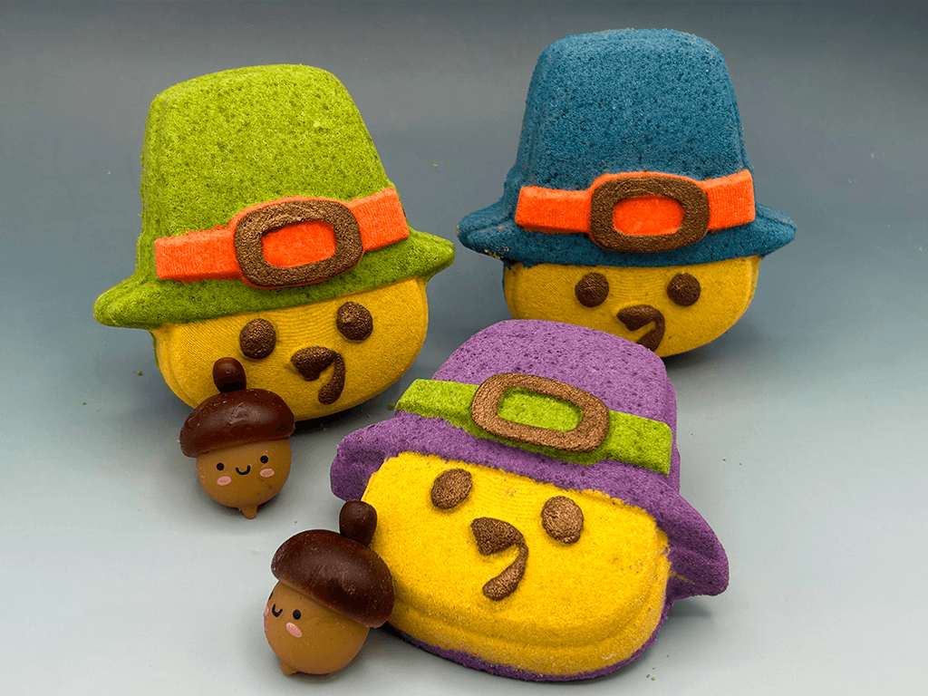 Tom Turkey Pilgrim Bath Bomb for Kids with Turkey Toy Inside