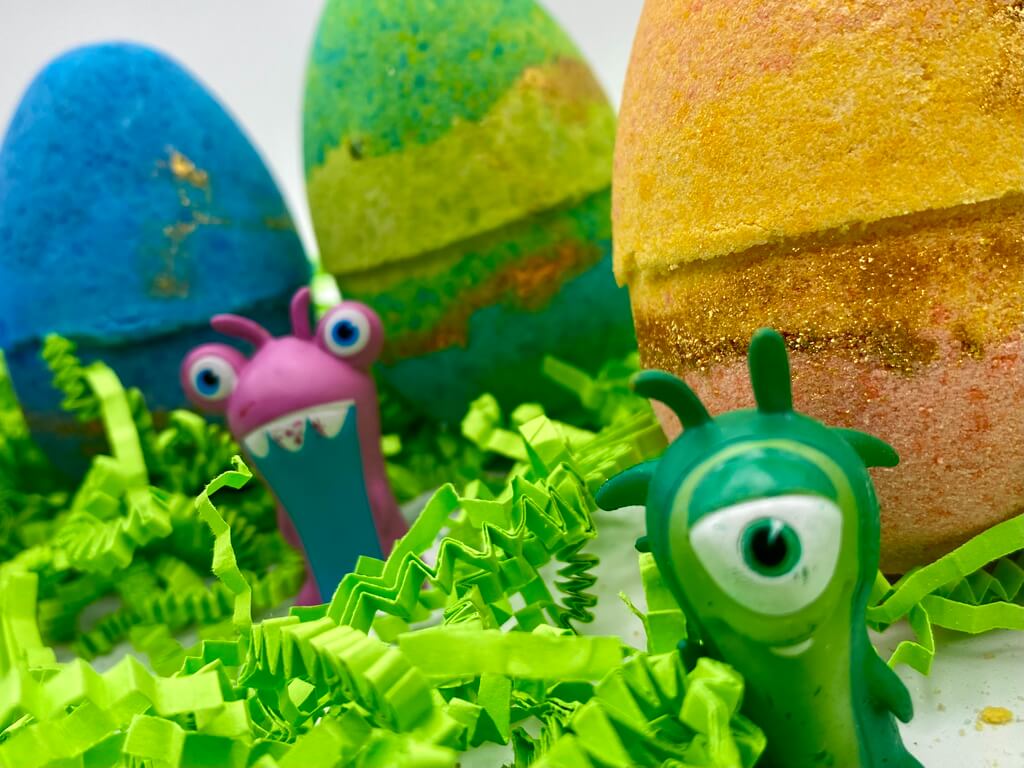 Silly Slug Egg Kids Bath Bomb Gift Box - 4 ct