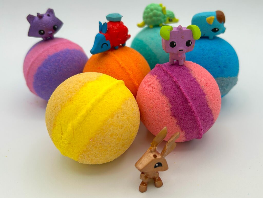 BASICS Kids Bath Bomb with Animal Toy Inside - 6 ct