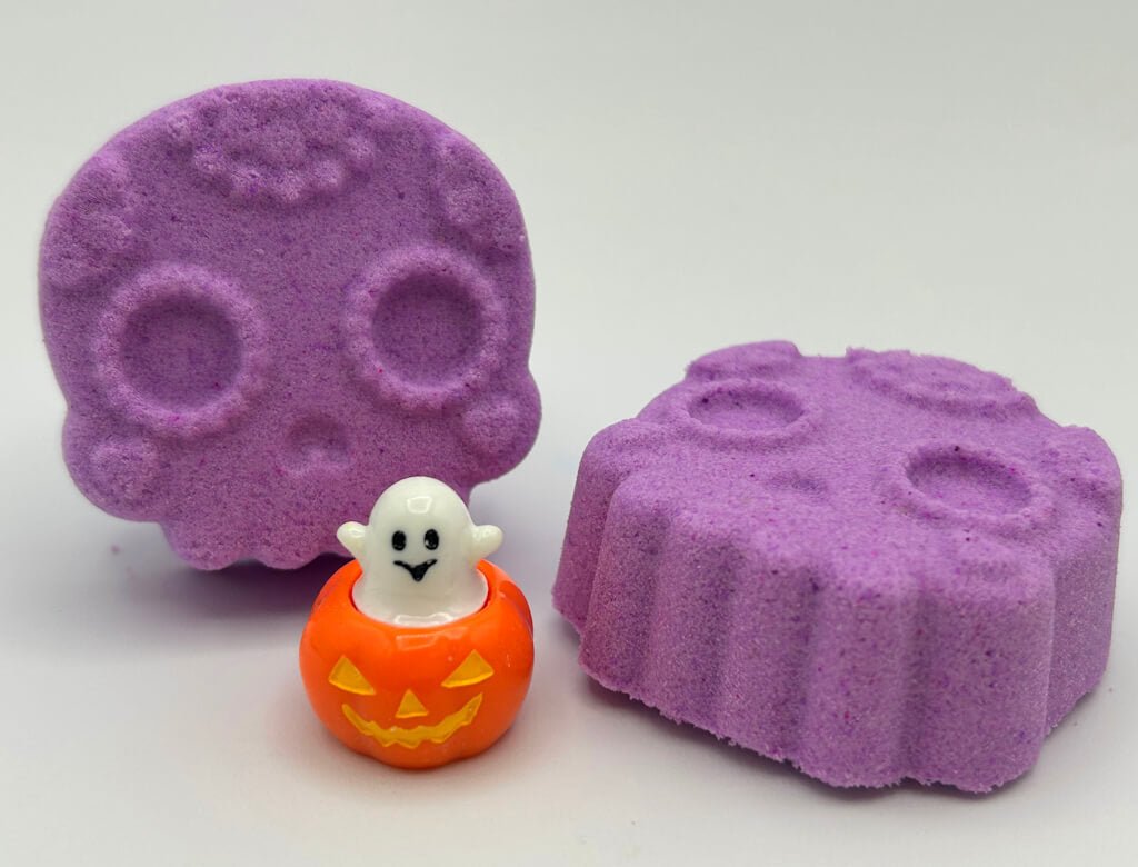 💀 BASICS Mini Sugar Skull Kids Bath Bomb with Surprise Halloween - Themed Toy Inside - Berwyn Betty's Bath & Body Shop