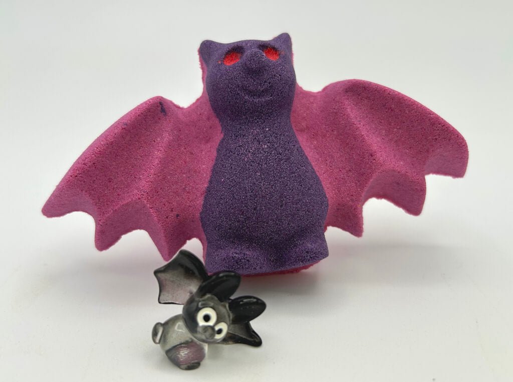 Bat Kids Bath Bomb with Bat Figure Toy Inside - Berwyn Betty's Bath & Body Shop