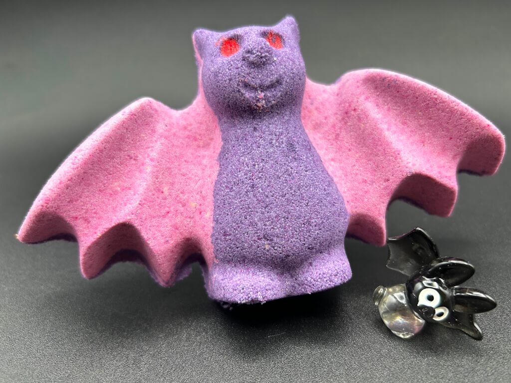 Bat Kids Bath Bomb with Bat Figure Toy Inside - Berwyn Betty's Bath & Body Shop