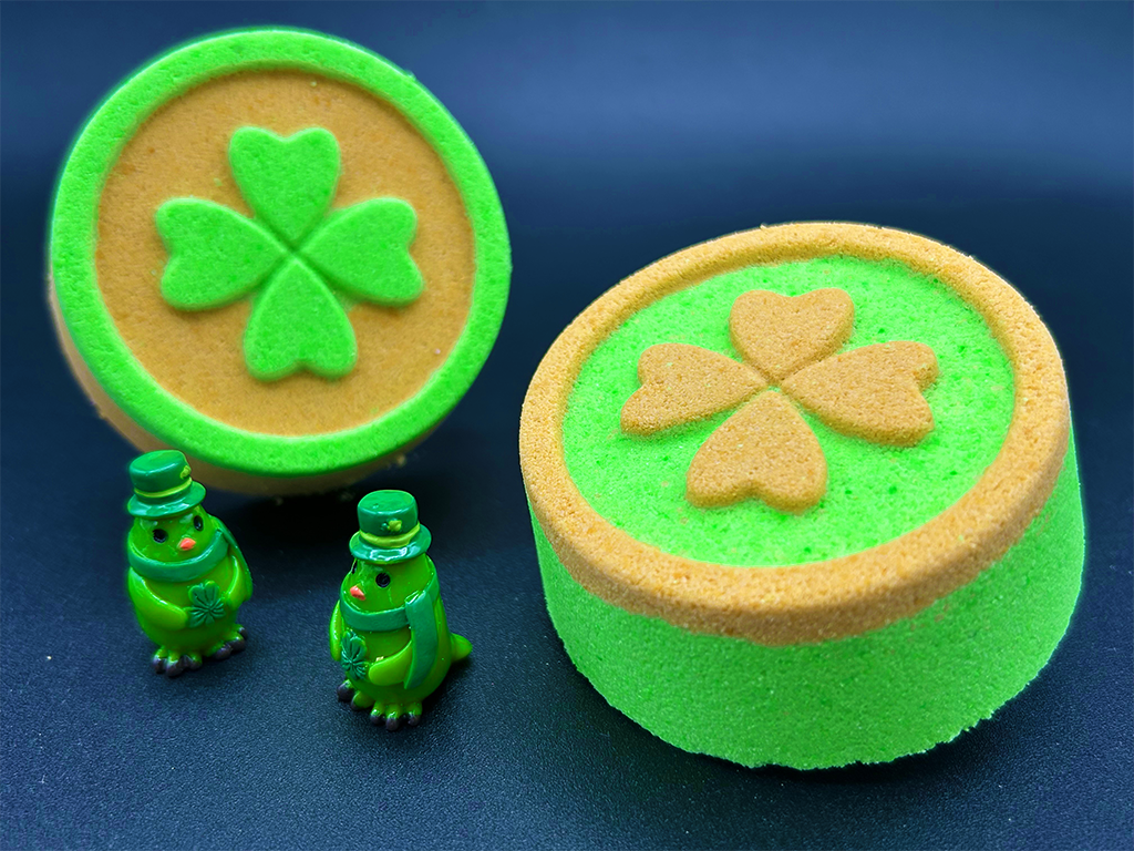 Limited-Edition Irish Coin Bath Bomb with Surprise Toy Inside 