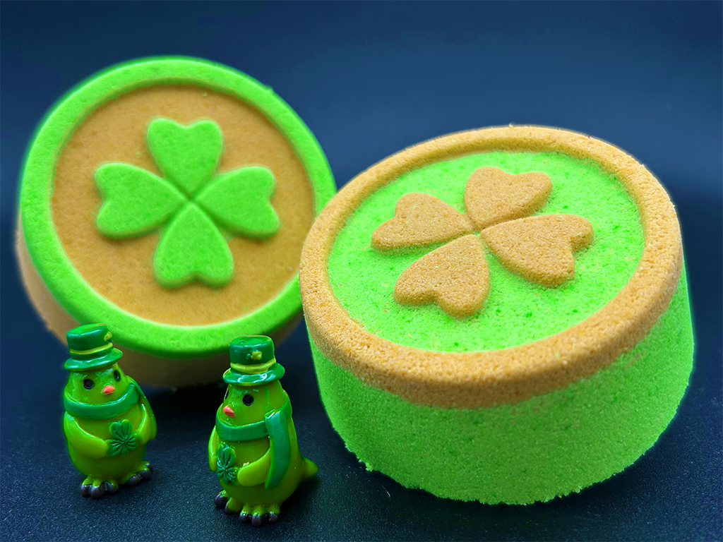 Limited-Edition Irish Coin Bath Bomb with Surprise Toy Inside 