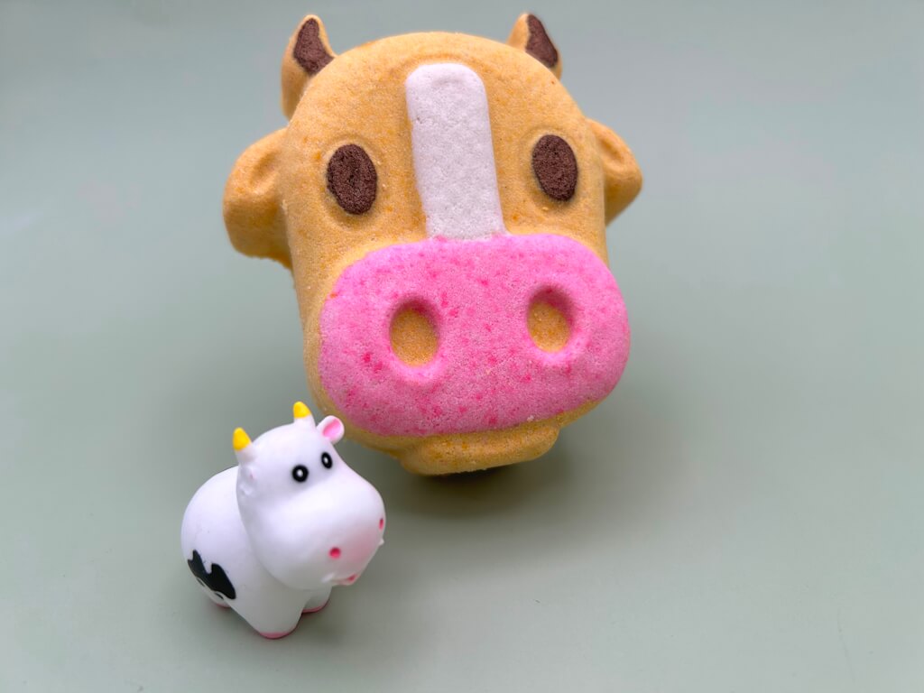 Farm Cow Kids Bath Bomb with Cow Figure Toy Inside - Berwyn Betty's Bath & Body Shop