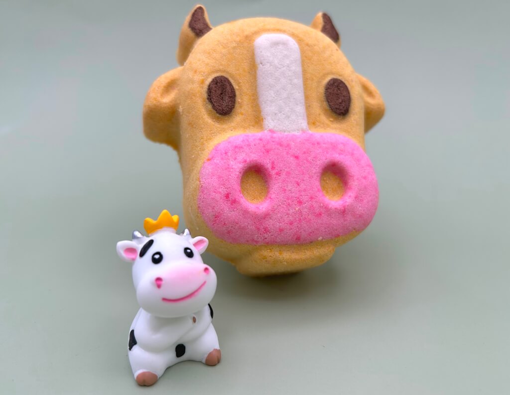 Farm Cow Kids Bath Bomb with Cow Figure Toy Inside - Berwyn Betty's Bath & Body Shop