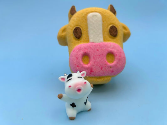 Farm Cow Kids Bath Bomb with Cow Figure Toy Inside - Berwyn Betty's Bath & Body Shop