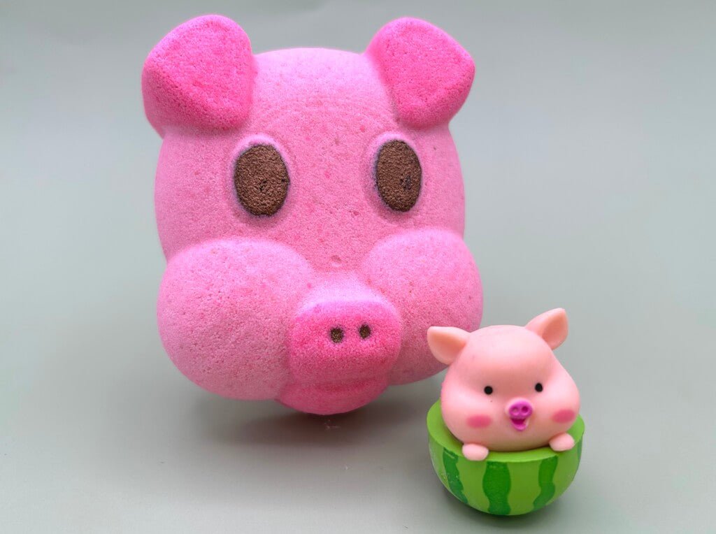 Farm Pig Kids Bath Bomb with Pig Figure Toy Inside - Berwyn Betty's Bath & Body Shop