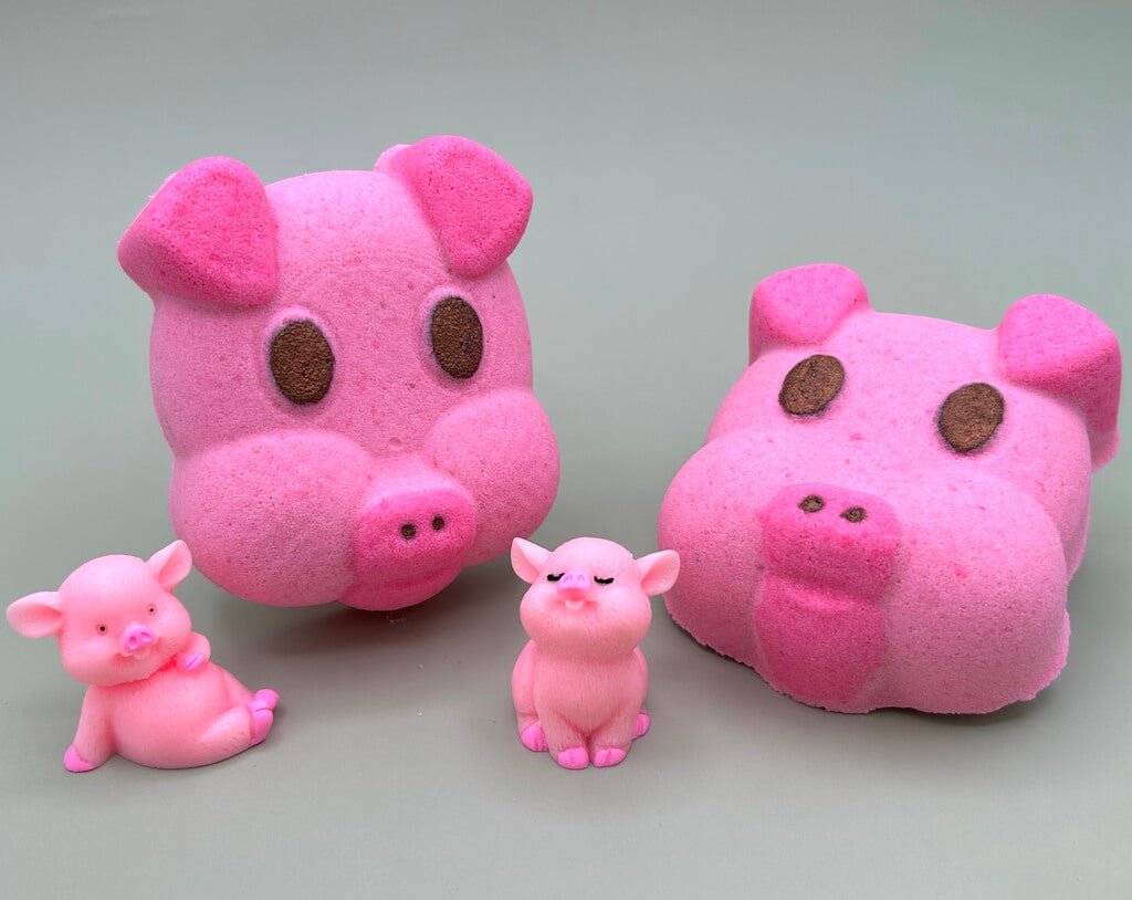 Farm Pig Kids Bath Bomb with Pig Figure Toy Inside - Berwyn Betty's Bath & Body Shop