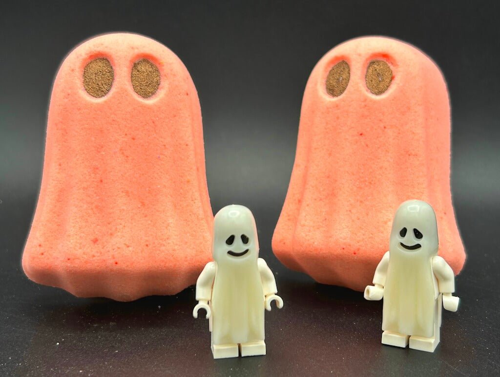 👻 Ghost Kids Bath Bomb with Glow - in - the - Dark Ghost Minifigure Inside - Berwyn Betty's Bath & Body Shop