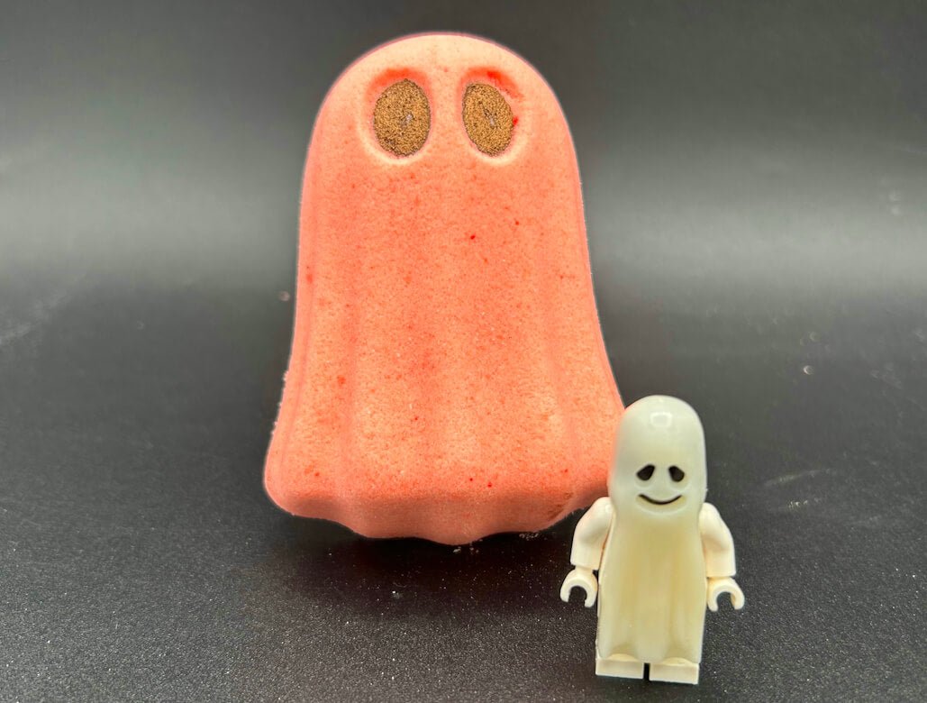 👻 Ghost Kids Bath Bomb with Glow - in - the - Dark Ghost Minifigure Inside - Berwyn Betty's Bath & Body Shop