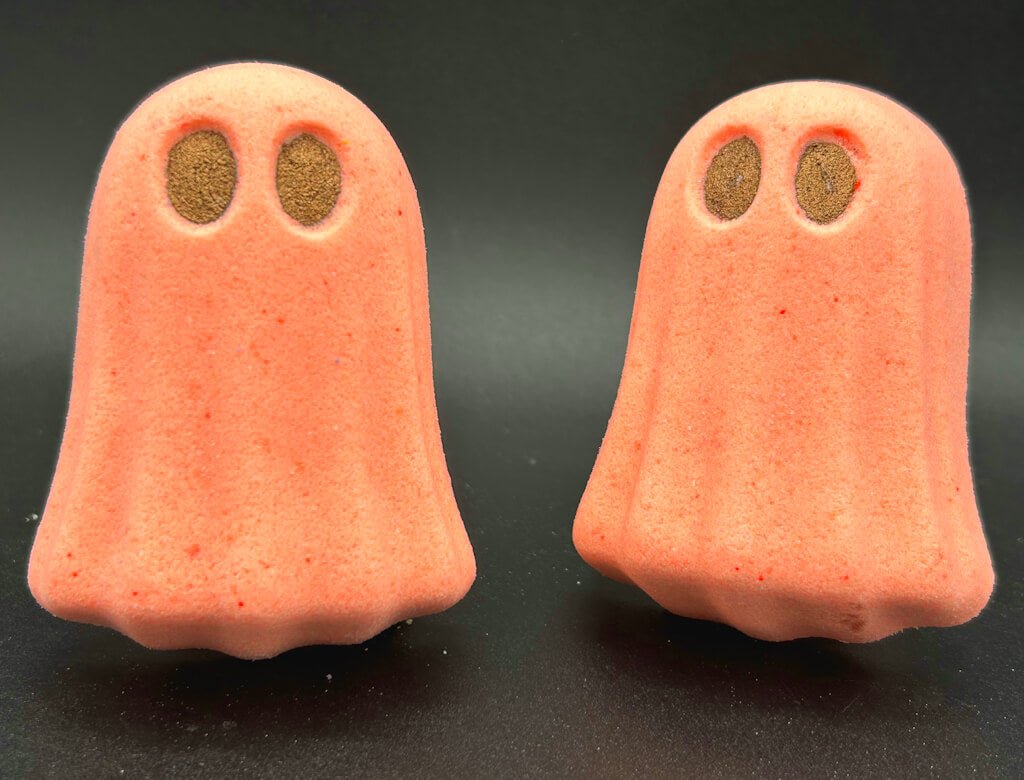 👻 Ghost Kids Bath Bomb with Glow - in - the - Dark Ghost Minifigure Inside - Berwyn Betty's Bath & Body Shop