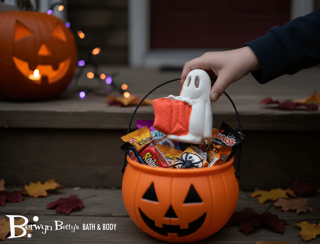 👻 Ghost Trick or Treater Kids Bath Bomb - with Luminous Ghost Minifigure Inside - Berwyn Betty's Bath & Body Shop
