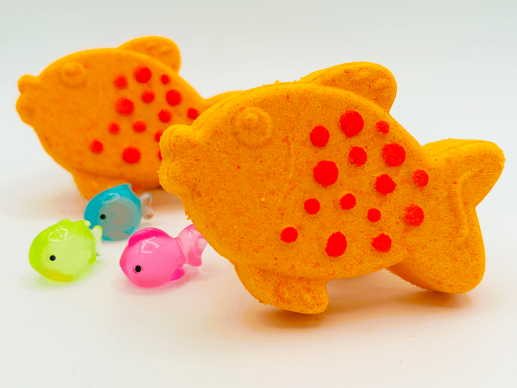 Goldfish Kids Bath Bomb with Luminous Fish Toy Inside - Berwyn Betty's Bath & Body Shop