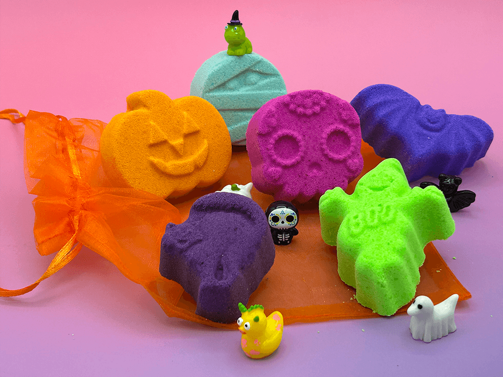 Halloween Bath Bomb Gift Bag for Kids – 6 Count with Surprise Toys Inside - Berwyn Betty's Bath & Body Shop