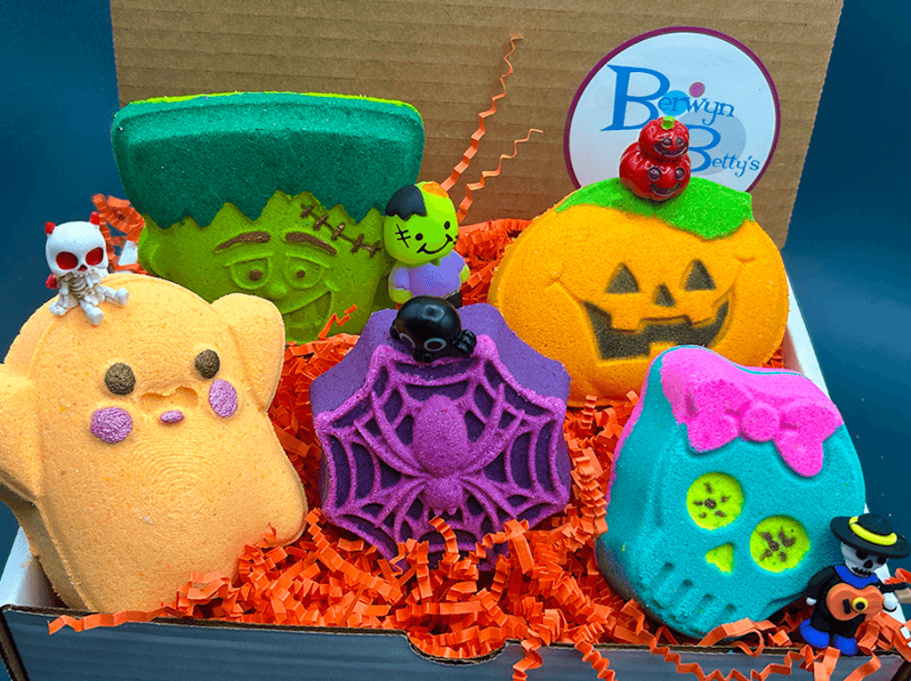 Halloween Bath Bombs Gift Box for Kids - 5 Count with Surprise Toys Inside - Berwyn Betty's Bath & Body Shop
