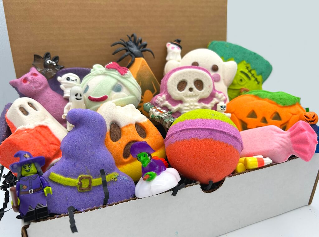 HALLOWEEN Bath Bombs Gift Box with Holiday Themed Bombs - 8 ct - Berwyn Betty's Bath & Body Shop