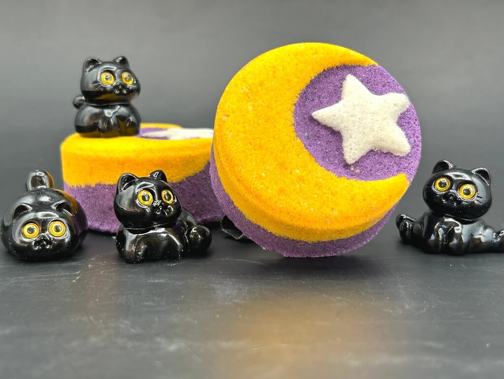 🌙 Halloween Crescent Moon Kids Bath Bomb with Black Cat Toy Inside - Berwyn Betty's Bath & Body Shop