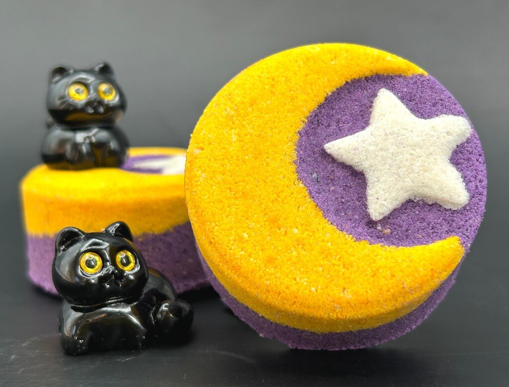 🌙 Halloween Crescent Moon Kids Bath Bomb with Black Cat Toy Inside - Berwyn Betty's Bath & Body Shop