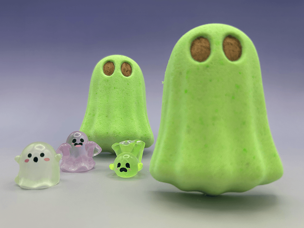 Halloween Glowing Ghost Bath Bomb for Kids with Surprise Luminous Ghost Toy Inside - Berwyn Betty's Bath & Body Shop