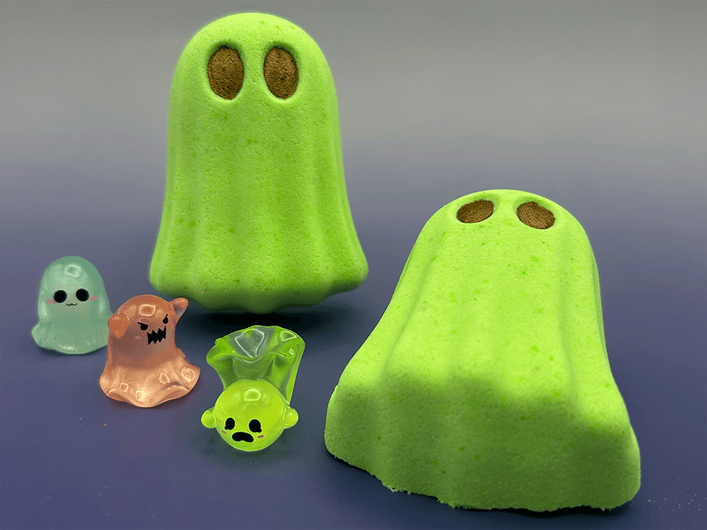 Halloween Glowing Ghost Bath Bomb for Kids with Surprise Luminous Ghost Toy Inside - Berwyn Betty's Bath & Body Shop