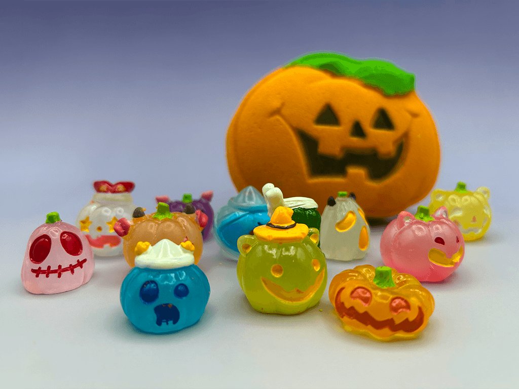Halloween Happy Pumpkin Bath Bomb for Kids with Surprise Luminous jack-o'-lantern Toy Inside - Berwyn Betty's Bath & Body Shop