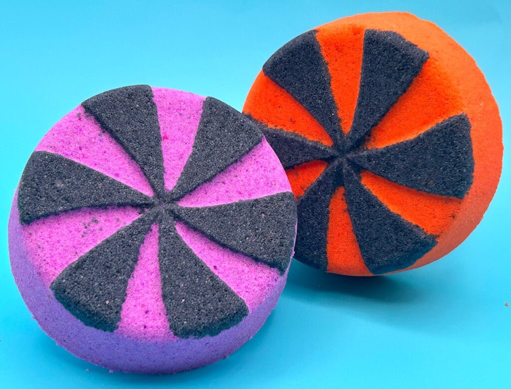 🍭 Halloween Pinwheel Candy Kids Bath Bomb with Candy Trinkets Inside - Berwyn Betty's Bath & Body Shop