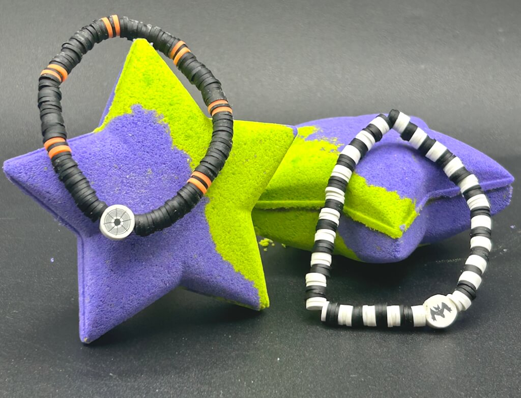 Halloween Star Kids Bath Bomb with Halloween - Themed Bracelet Inside - Berwyn Betty's Bath & Body Shop